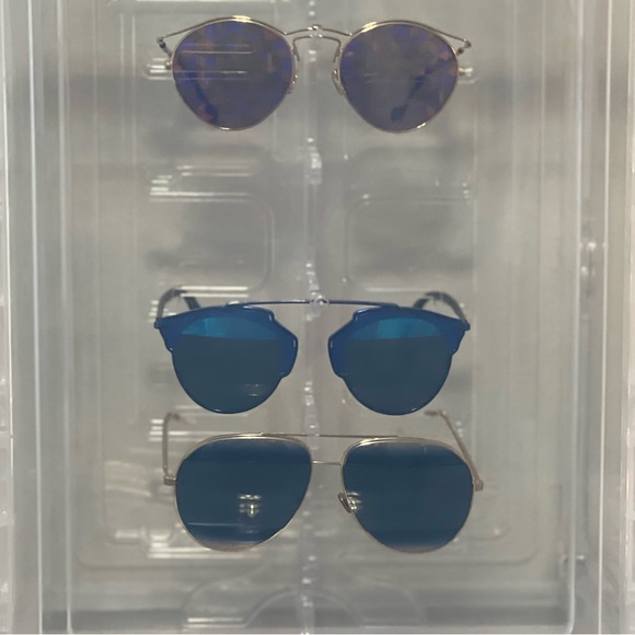 Clear Sunglass Display - Picture 2 of 2